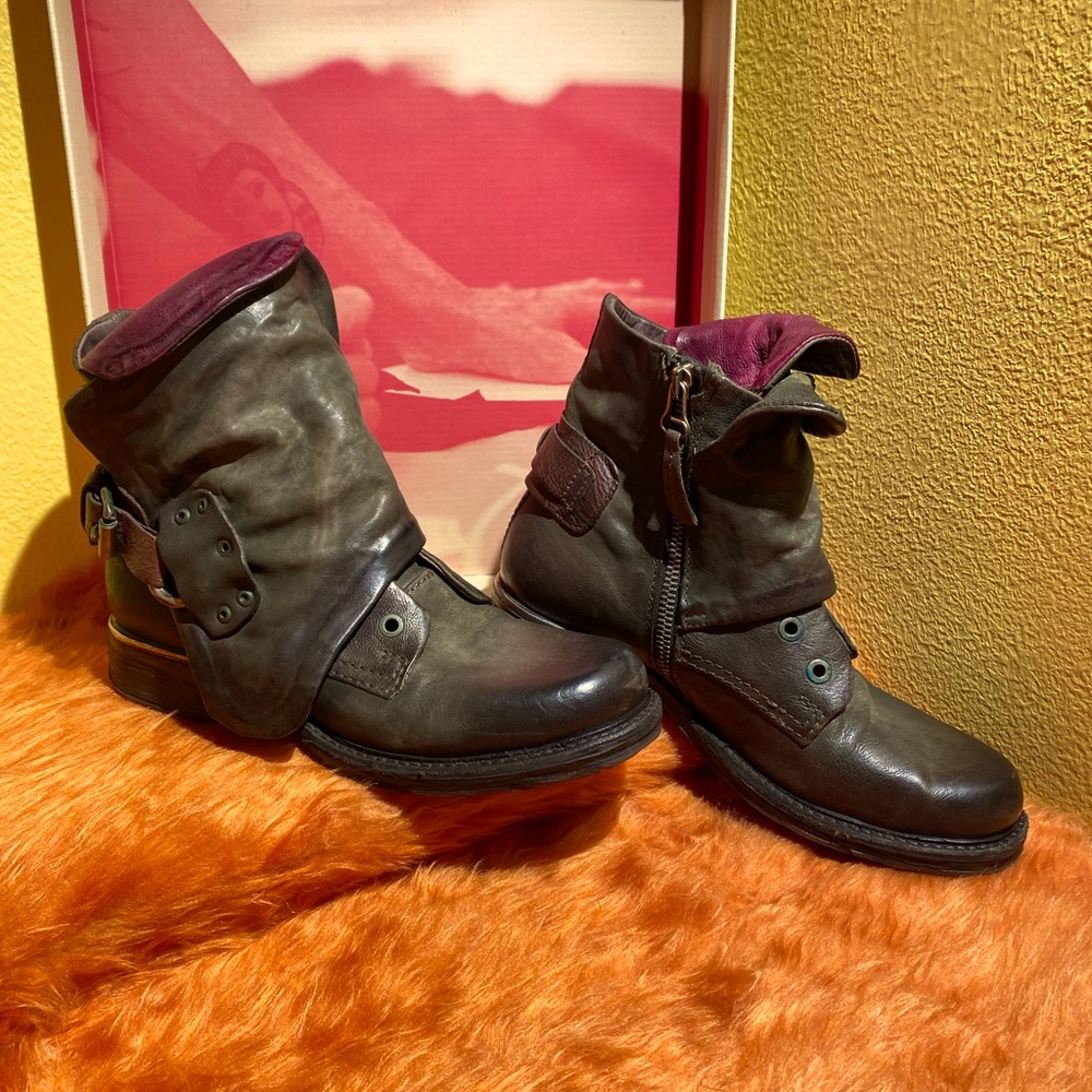 A.S. 98. Boots